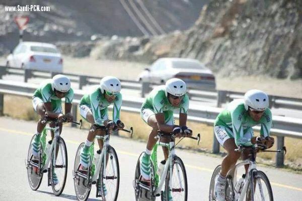 تركي آل الشيخ يهنئ لاعبي منتخب الدراجات ويكافهم بـ200 ألف ريال لكل لاعب