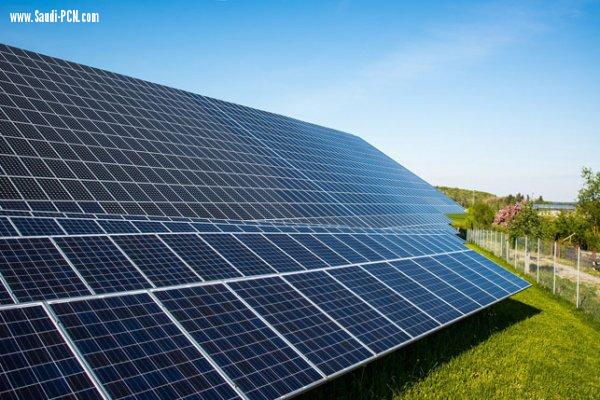 فوز 8 شركات محلية وعالمية بأول مشروع للطاقة الشمسية بسكاكا