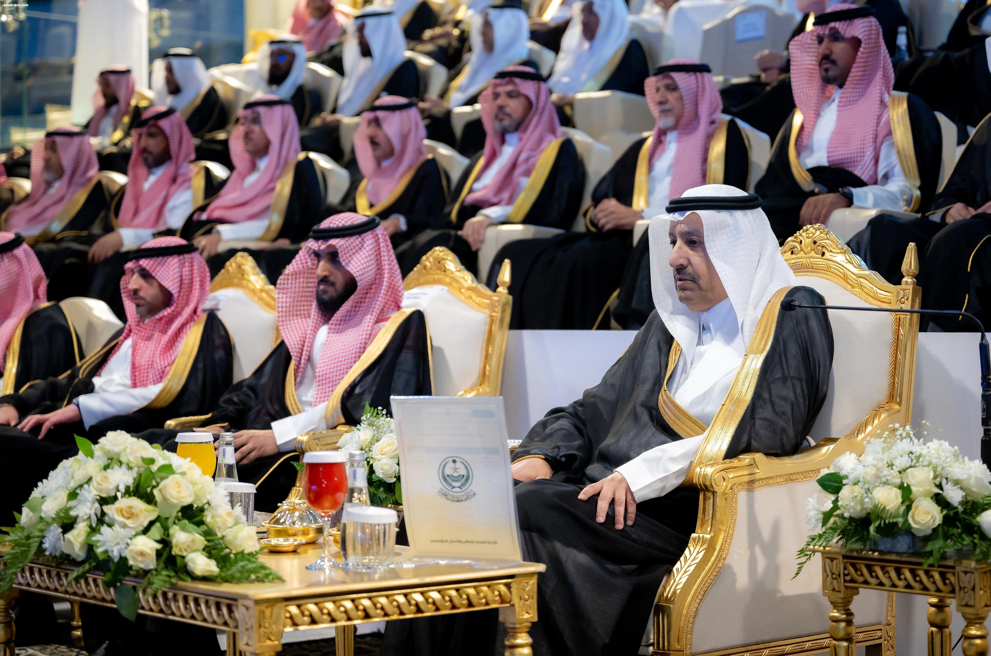 الأمير حسام بن سعود يرعى حفل تخريج 4700 طالب وطالبة من جامعة الباحة