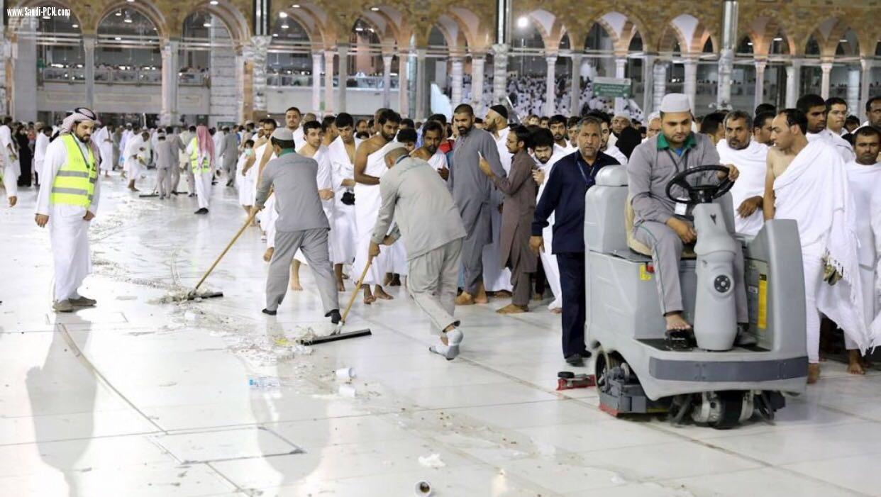 إدارة النظافة والفرش تُسخر طاقاتها لخدمة المسجد الحرام