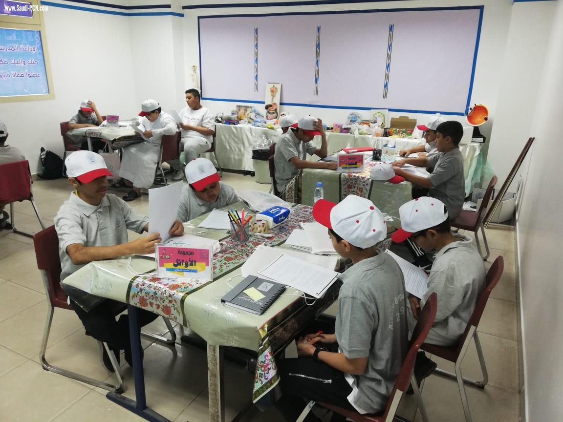 ١٤٨ طالبا يدشنون  برنامج الإثراء الصيفي بتعليم الشرقية.