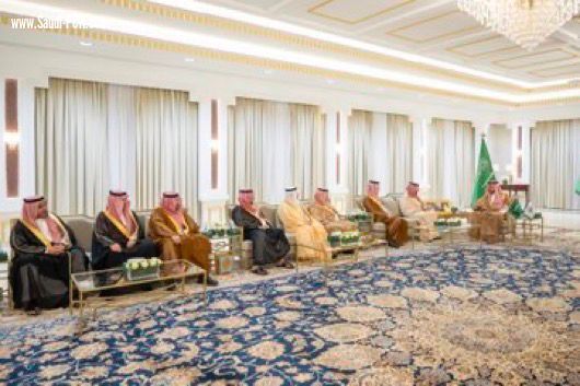 امير الجوف يستقبل بمكتبه اليوم الرئيس التنفيذي لمركز دعم هيئات التطوير