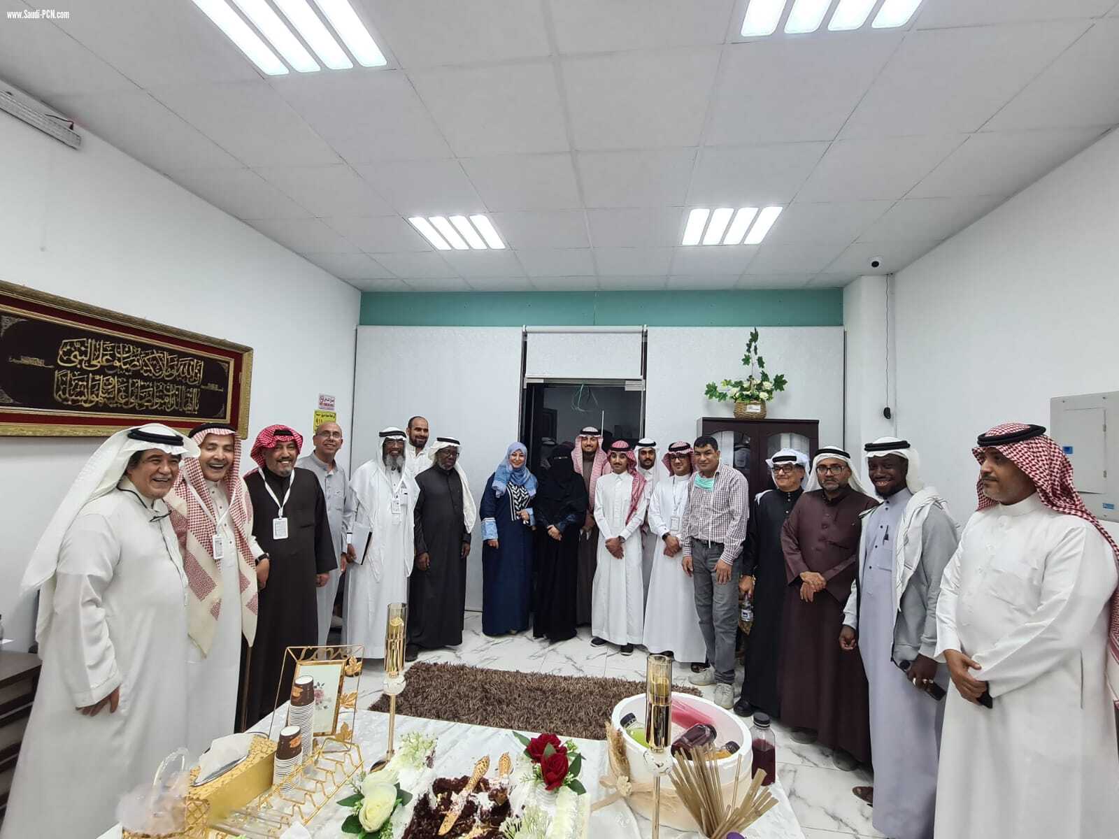 صحيفة شبكة نادي الصحافة توزع مساء اليوم شهادات دبلوم الإعلام الجديد للدفعات ١٦ و١٧ من كوادرها.