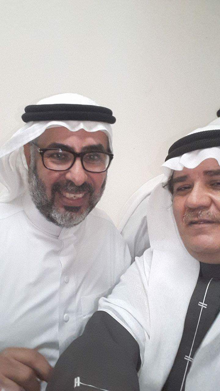 البوم ذكريات مع بعض الفنانين التشكيليين والمصورين الفوتوغرافيين والاعلاميين 