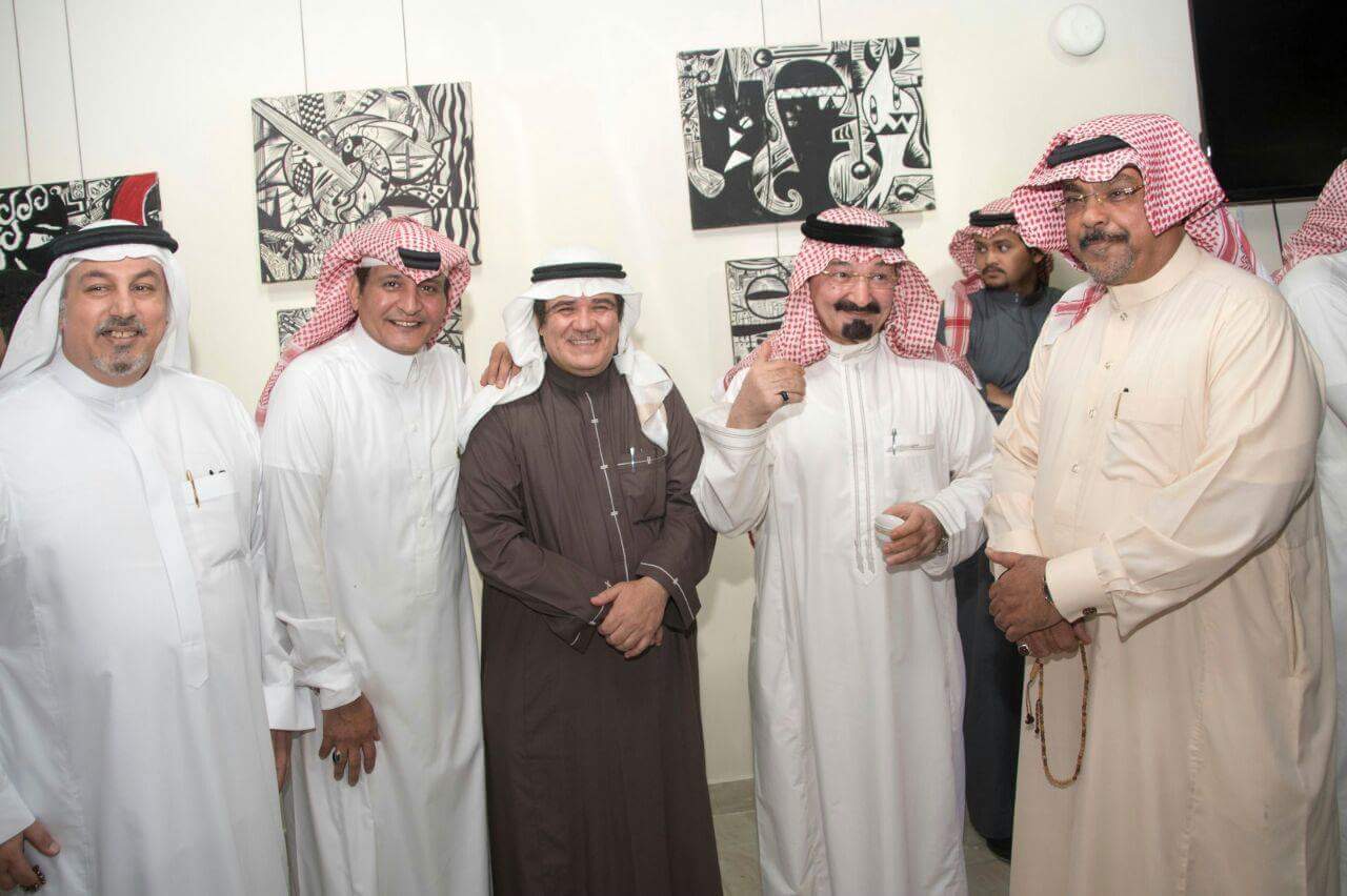 البوم ذكريات مع بعض الفنانين التشكيليين والمصورين الفوتوغرافيين والاعلاميين 