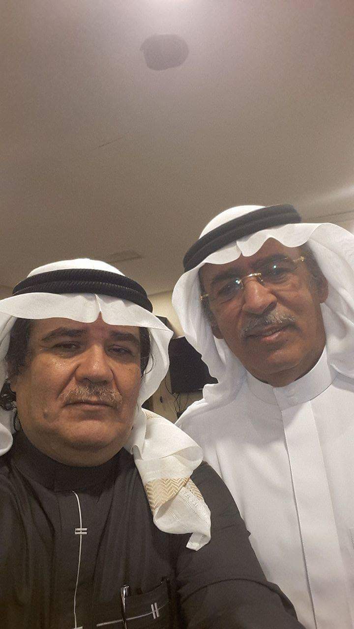 البوم ذكريات مع بعض الفنانين التشكيليين والمصورين الفوتوغرافيين والاعلاميين 