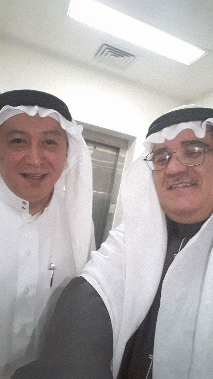 البوم ذكريات مع بعض الفنانين التشكيليين والمصورين الفوتوغرافيين والاعلاميين 