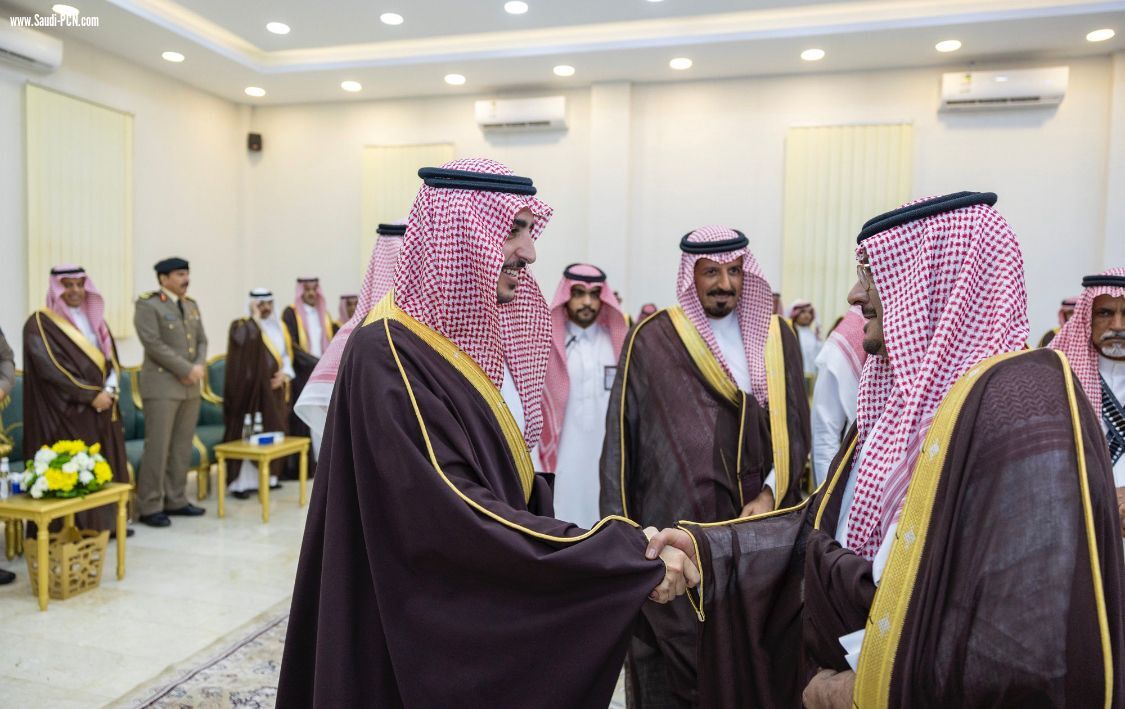 امير الجوف يستقبل المواطنين في جلسته الدورية في صوير 