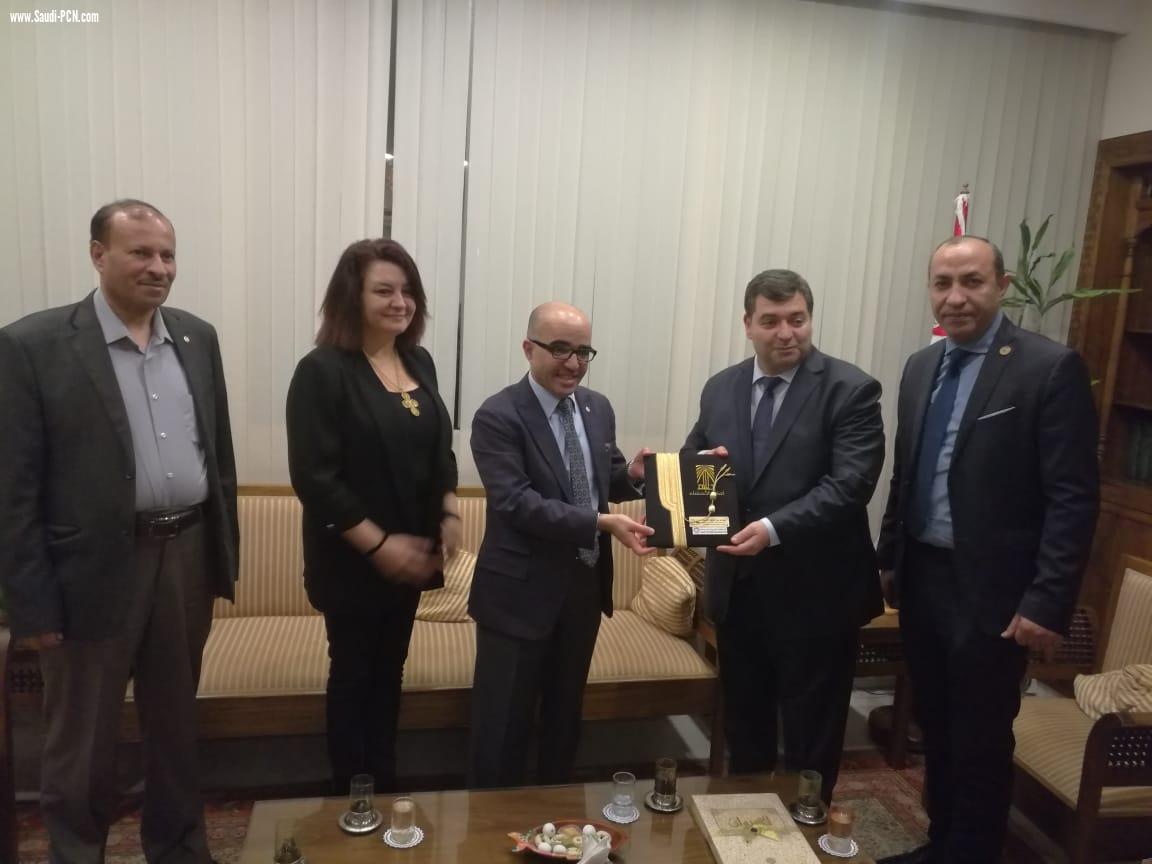 رئيس المنظمة العربية للسياحة يزور وزارةالسياحة التونسية