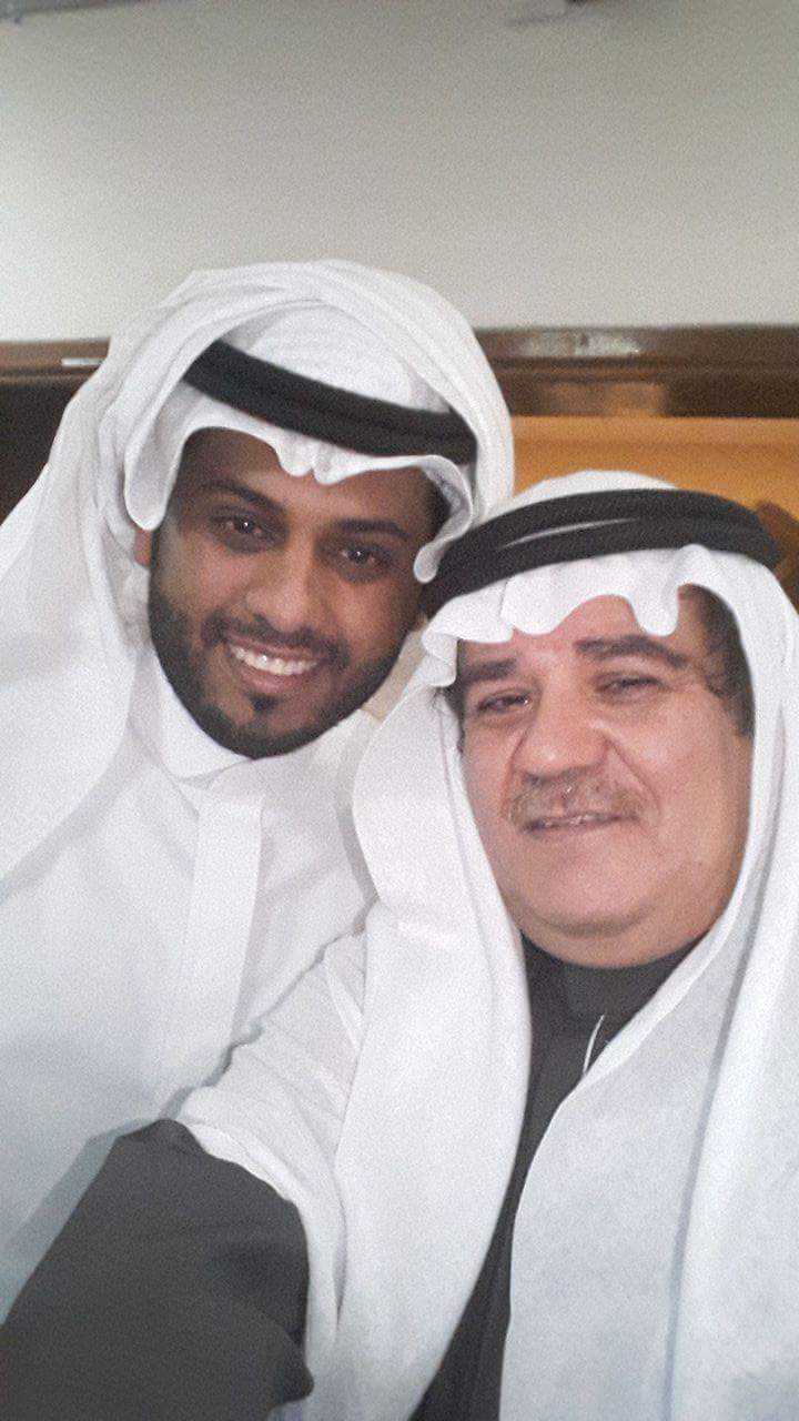 البوم ذكريات مع بعض الفنانين التشكيليين والمصورين الفوتوغرافيين والاعلاميين 