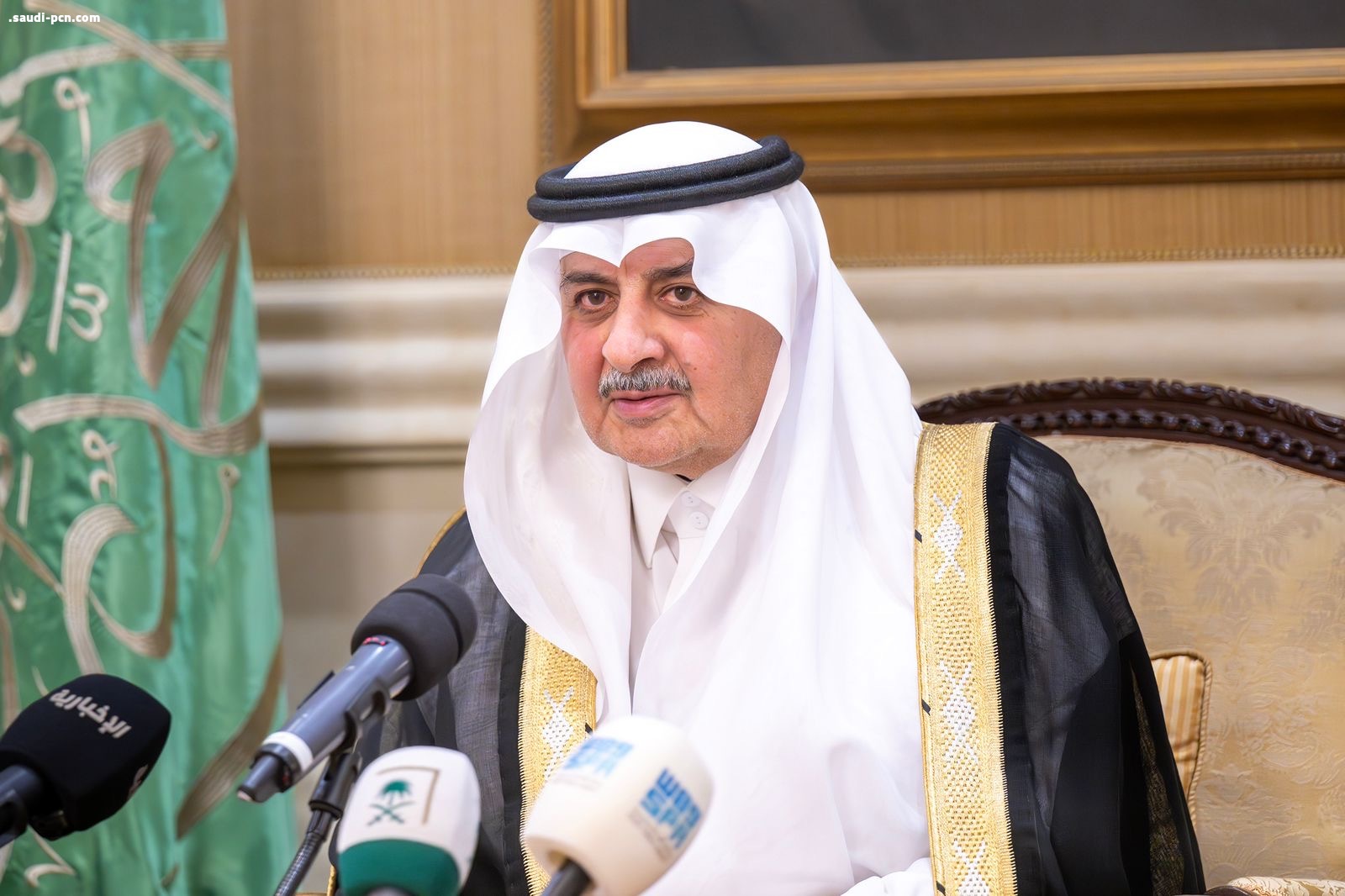 أمير تبوك خلال تكريمه المشاركين في أعمال الحج بالمنطقة: جهودكم المخلصة في خدمة ضيوف الرحمن محل فخر واعتزاز الجميع   