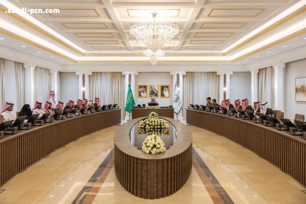 أمير الجوف يرأس اجتماع لجنة التوطين العليا بالمنطقة