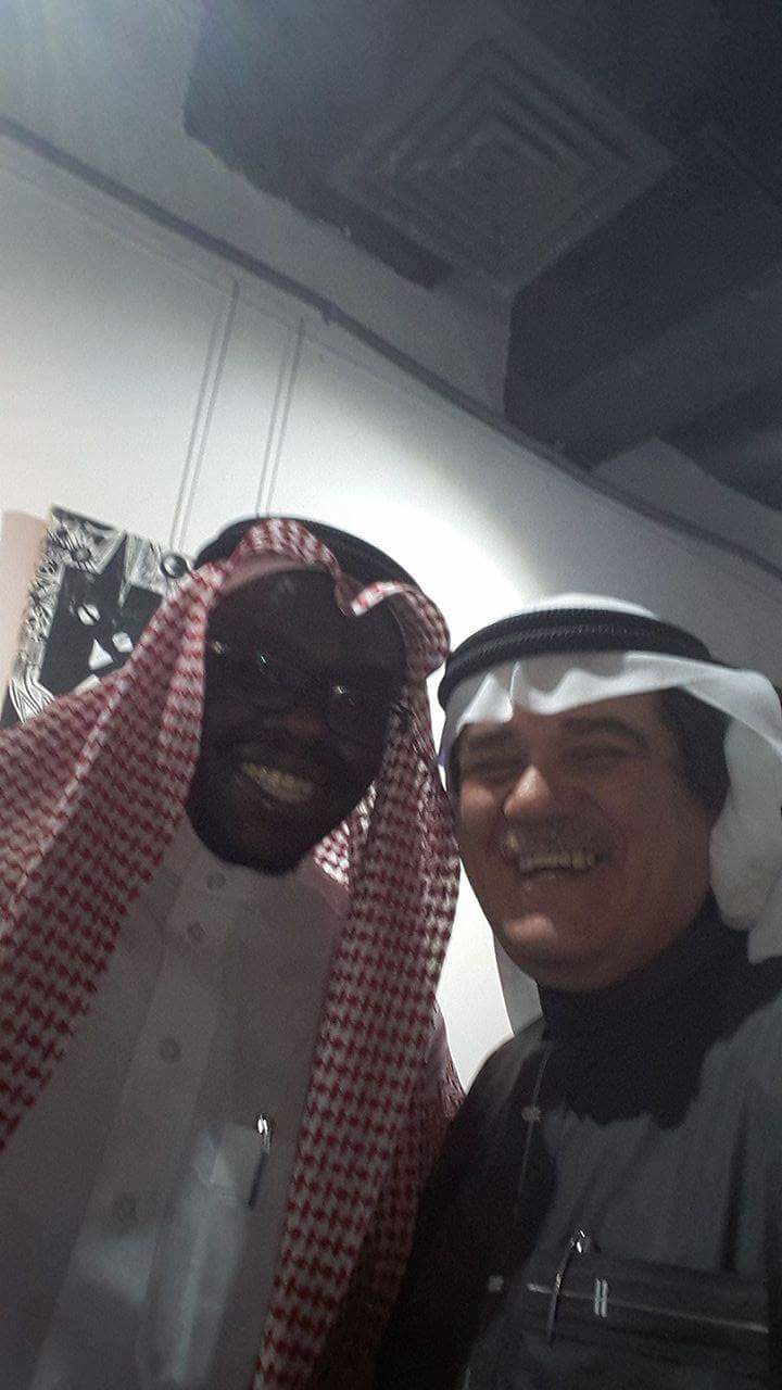 البوم ذكريات مع بعض الفنانين التشكيليين والمصورين الفوتوغرافيين والاعلاميين 