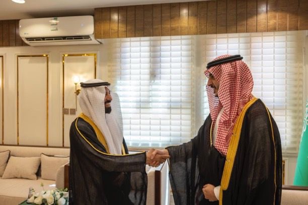 الأمير فيصل بن نواف يلتقي مديري الإدارات الخدمية بمحافظة صوير