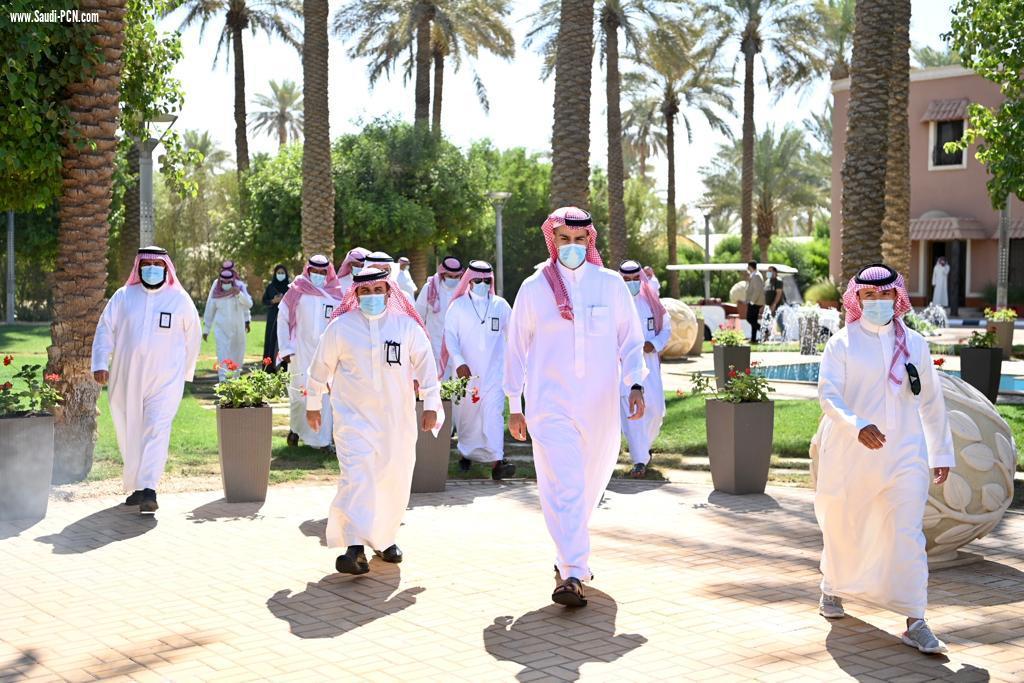 أمين الرياض يتفقّد حدائق ومشاتل الأمانة ضمن جهود زيادة المساحات الخضراء في العاصمة