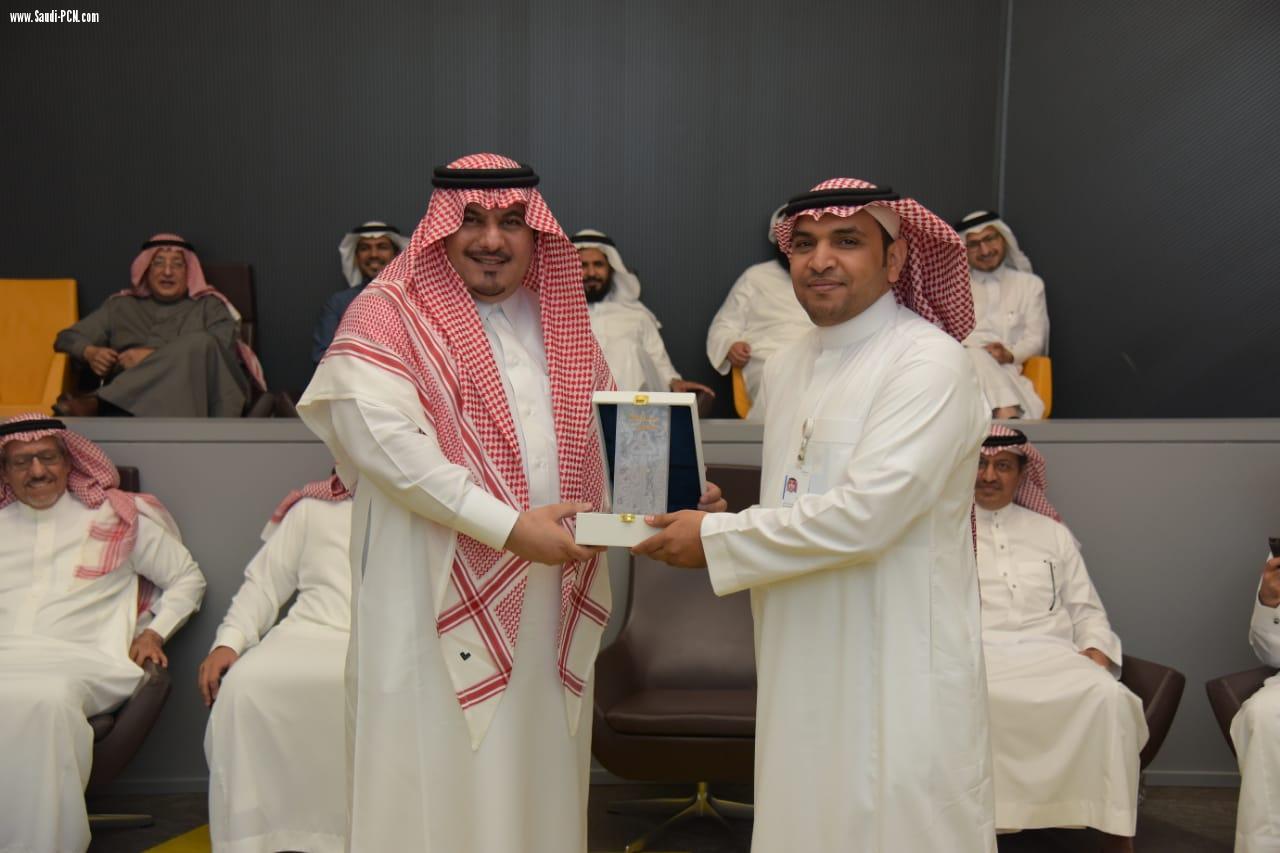 سابك تكرم جاسم الشمري مؤسس ملتقى الصناعيين والمصدرين السعوديين السفير الفخري للصناعة السعودية 