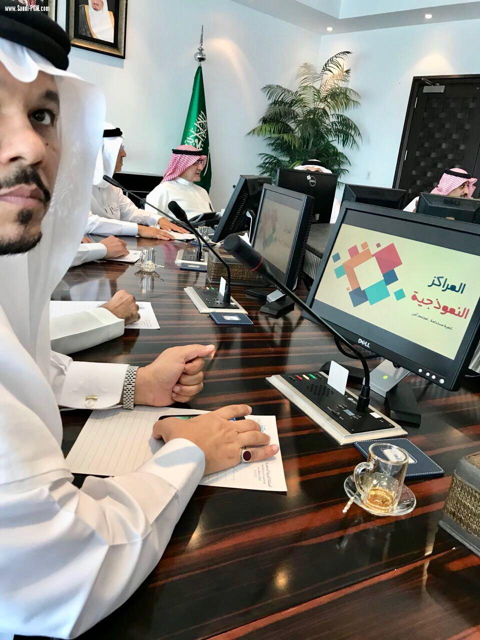 معالي أمين جدة يستقبل بمكتبه المجلس التنفيذي لجمعية مراكز الأحياء