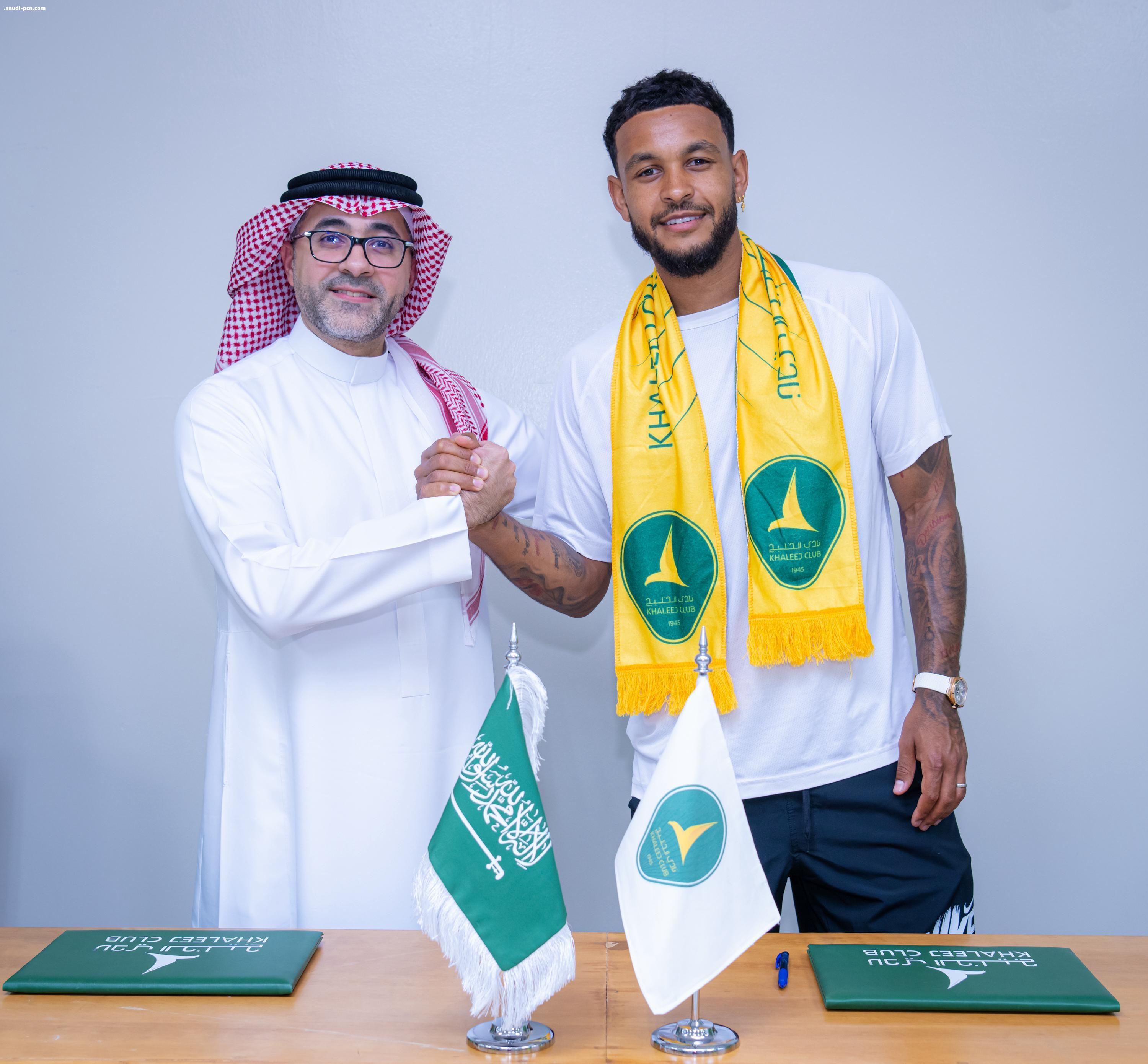قدم الدانة تتعاقد مع المهاجم النرويجي جوشوا كينغ والحارس اللوكسمبورغي أنتوني موريس. 