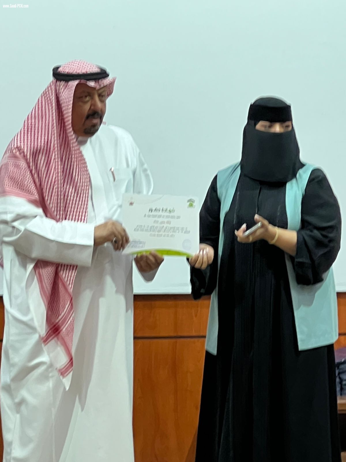 فريق الهمة والجمال التطوعي يختتم دورة التجميل لذوي الهمم وذويهم