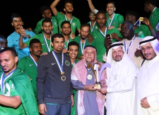 منتخب أبناءالوطن يفوز ببطولة الصداقة للجاليات المقيمة بالمملكة 