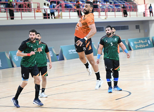 الخليج يفوز على الهدى ويؤجل حسم لقب ممتاز اليد والصفا يتغلب على النور
