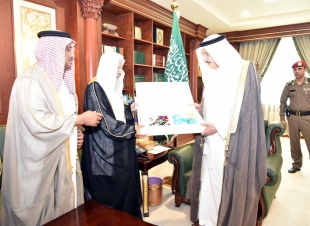 أمير منطقة جازان يستقبل رئيس وأعضاء مجلس إدارة جمعية التوعية  بأضرار القات الجديدة