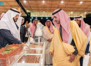 امير الجوف يدشن مهرجان التمور التاسع