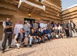 23 مصورا وسعوديا يوثقون 24 معلم بعاصمة السياحة العربية 