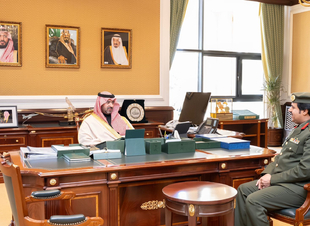 نائب أمير تبوك يستقبل مدير الجوازات  بالمنطقة   ‏‎