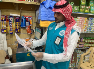 صحة البيئة بصوير تنفذ عدداً من الجولات الميدانية على المحلات التجارية  بالتزامن مع حلول شهر رمضان المبارك