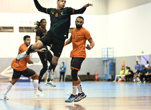 أخضر اليد يحقق فوزه الثاني أمام عمان في دورة الألعاب الخليجية للشباب