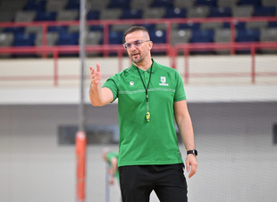 اليوناني «ديمتروس» مدربًا لأخضر اليد