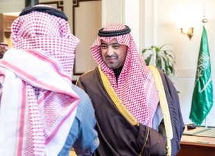 نائب أمير منطقة تبوك يستقبل وكلاء ومنسوبي الإمارة   