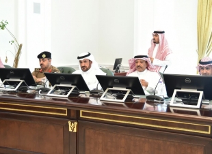 أمير منطقة جازان بالنيابة يدشن برنامج التوطين الموجه في منطقة جازان 