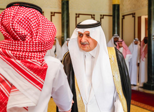 أمير تبوك يستقبل أبناء علي بن رفاده البلوي 