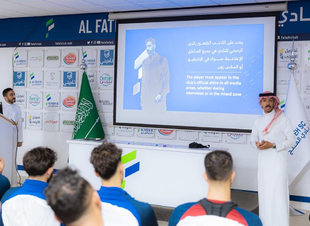 المركز الإعلامي يقيم ورشة حول ضوابط الظهور الإعلامي للفريق الأول