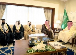 نائب أمير المنطقة الشرقية يستقبل رئيس وأعضاء جمعية أيتام الجبيل
