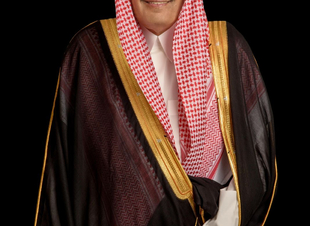 أمير منطقة الباحة يشيد بجهود الدفاع المدني في السيطرة على حريق جبال دوس بمحافظة المندق