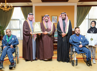 نائب أمير تبوك يستقبل قائد المنطقة الشمالية الغربية ويطلع على منجزات نادي ذوي الإعاقة بالمنطقة