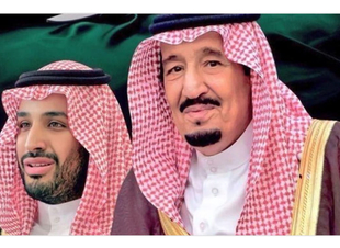خادم الحرمين الشريفين وولي العهد يهنئان صباح الصباح بمناسبة تعيينه ولياً للعهد في دولة الكويت