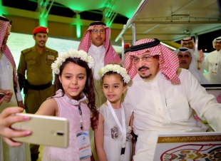 متحف الطيبات يكشف عن مواهب شعرية في طريقها للإبداع