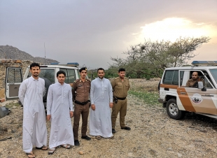 بيئة مكة  تضبط مصنع فحم بالعرضيات