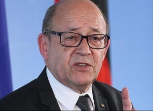 وزير الخارجية الفرنسي : إيران تزود الميليشيا الحوثية في اليمن بالأسلحة