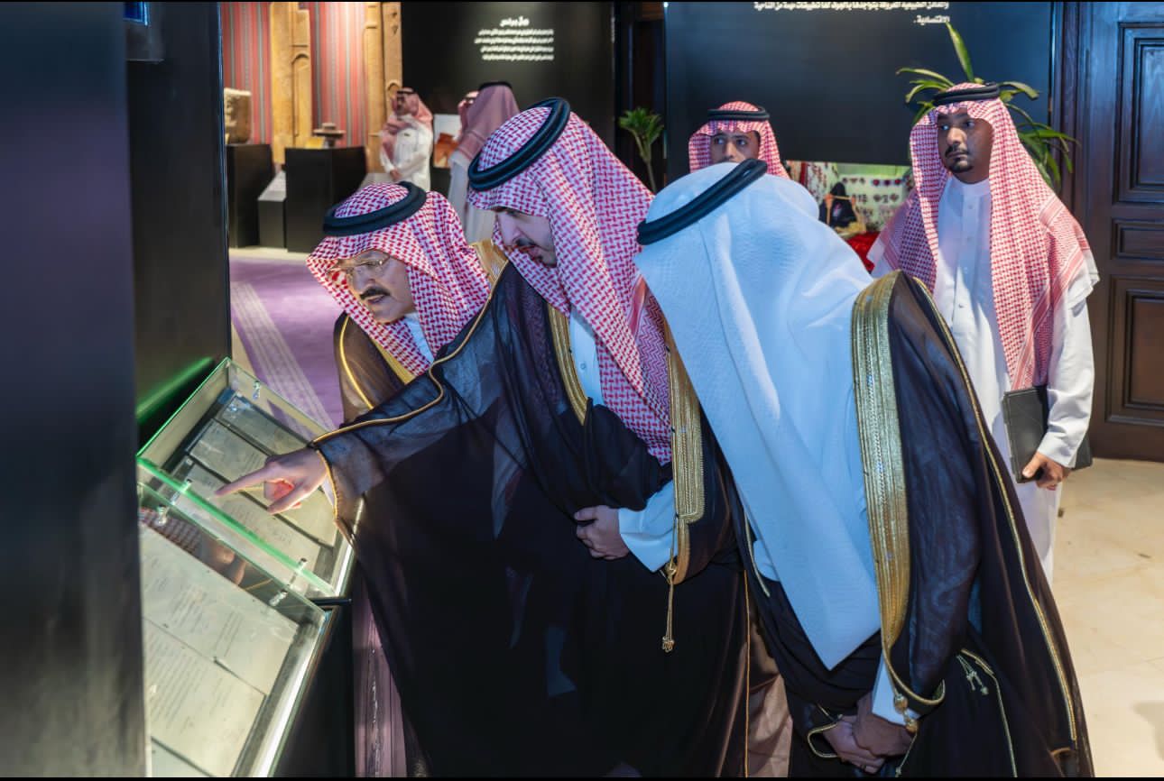 أمير الجوف ينوه بتاريخ المملكة ومكانتها للمساهمة في رؤية المملكة 2030.