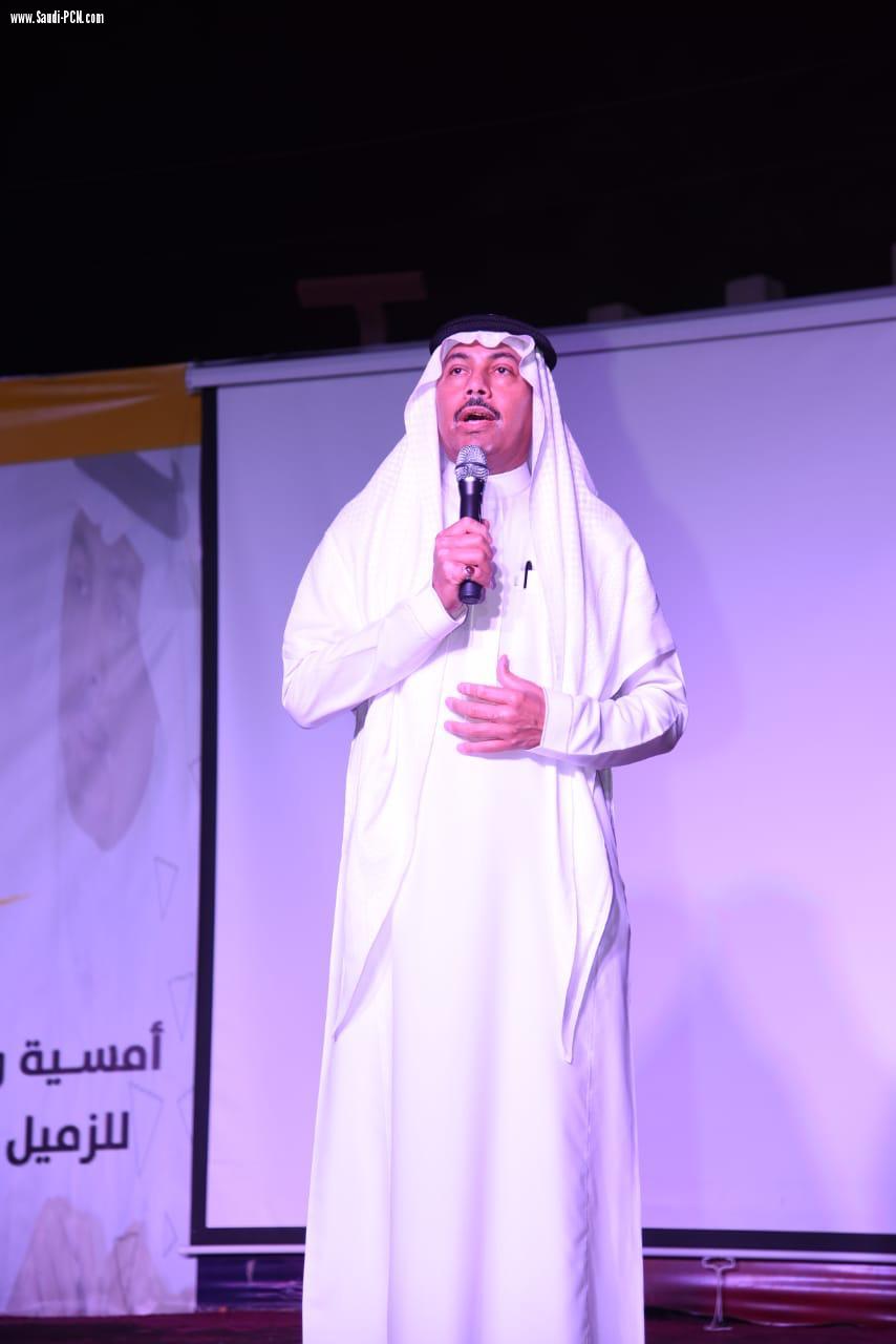 بعد 35 عام من مشواره الصحفي  إعلاميو الأحساء يكرمون الذكرالله  في حفل الوفاء