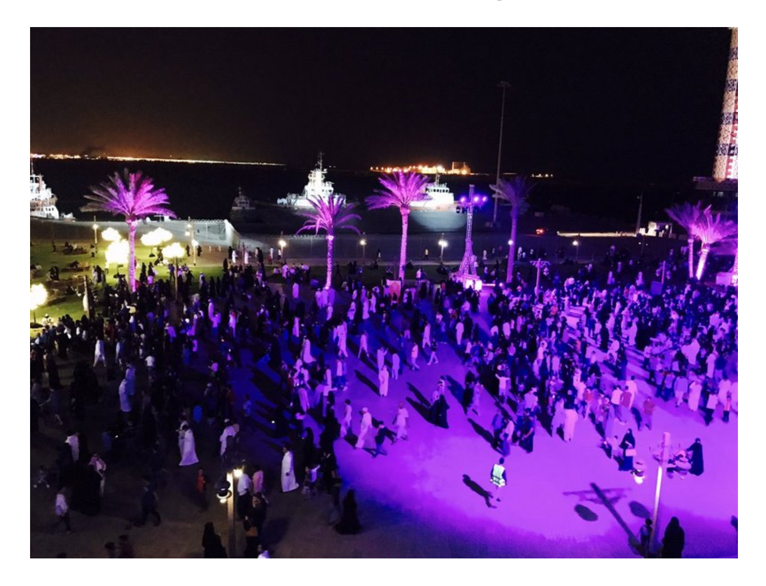 شاهدإقبال كبير من الزوار والأهالي على مهرجانات ومخيمات شاطئ ينبع
