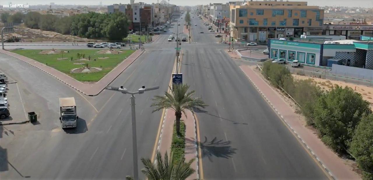 تحسين وتطوير ٣ طرق بالدمام.