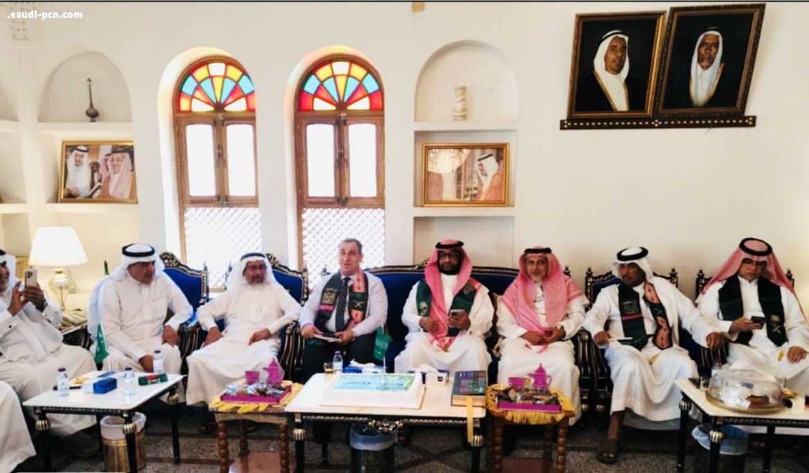  الدكتور عبدالله المغلوث يستضيف احتفالاً بمناسبة اليوم الوطني السعودي 95