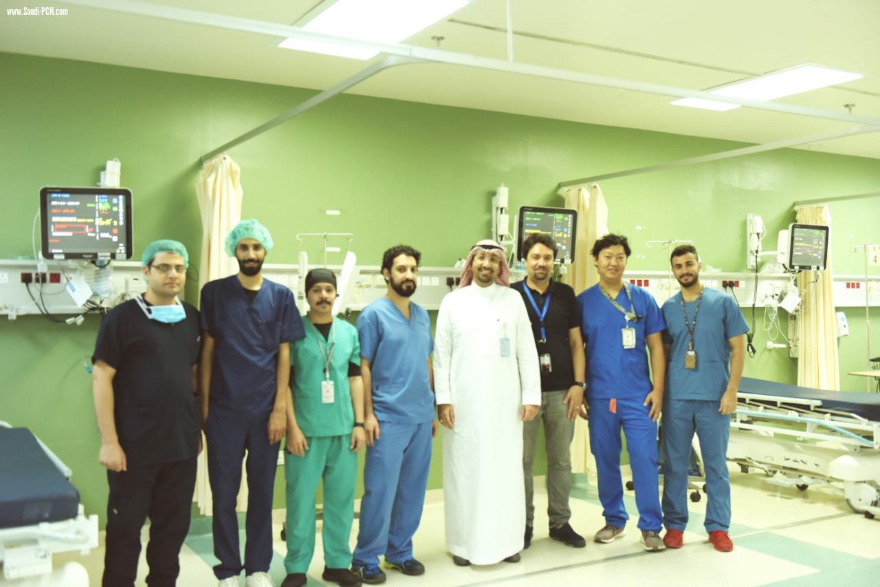 بالرغم من صعوبتها فريق طبي   بمستشفى شرق جدة   ينجح  في إجراء عملية جراحيه نوعية  لإصلاح كتف متهتك