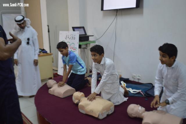 دورة في مبادئ الاسعافات الأولية بمجمع سعد بن ابي وقاص للمشرف